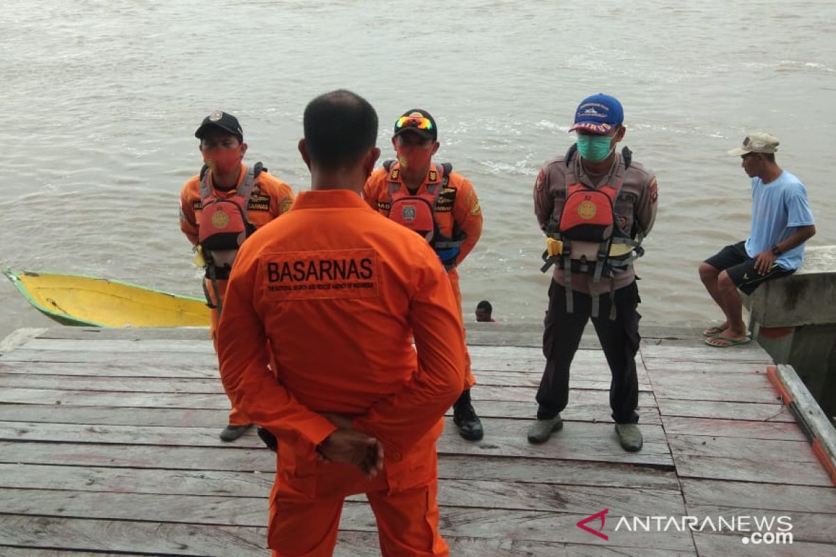 Tiga penumpang kapal KM Papua Star tenggelam belum ditemukan