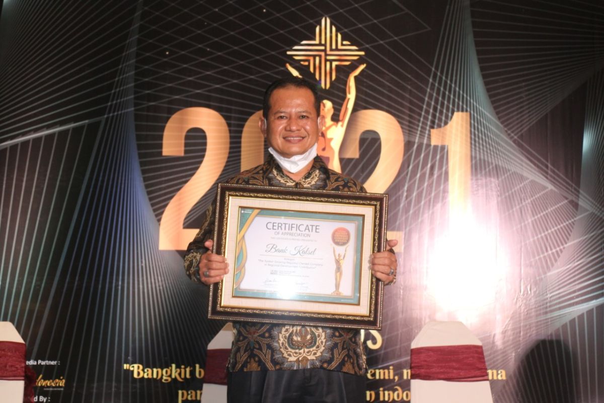 Bank Kalsel raih penghargaan  ajang 7Sky Media Award 2021