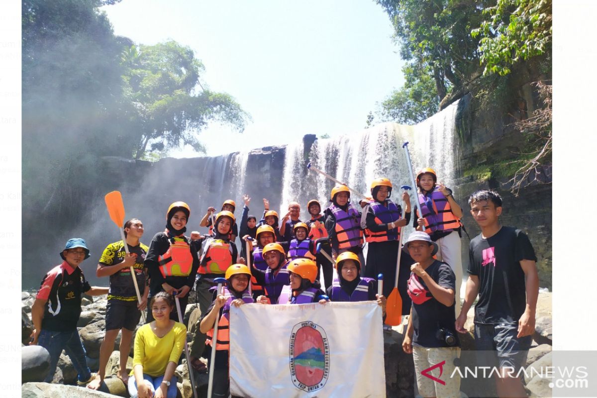 Gempar FKIP Untan promosikan wisata Arung Jeram Riam Merasap Bengkayang