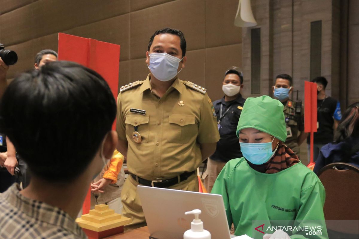 13.000 dosis vaksin sudah diberikan kepada pelayan publik di Kota Tangerang