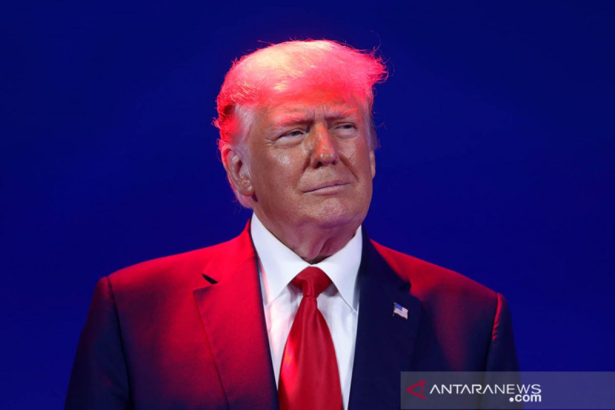 Melanggar aturan, Facebook hapus video wawancara Donald Trump