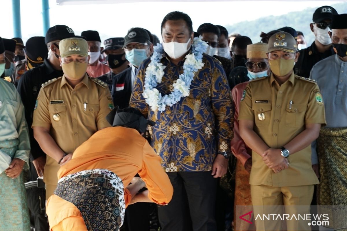 Rachmat Gobel datang ke Lingga resmikan Politeknik