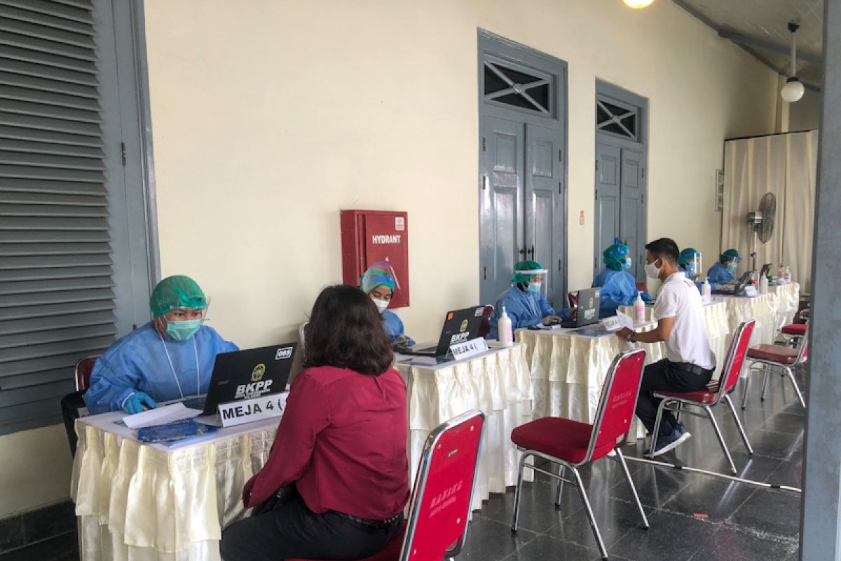 Dinkes Kota Yogyakarta catat tujuh KIPI pada vaksinasi massal hari pertama