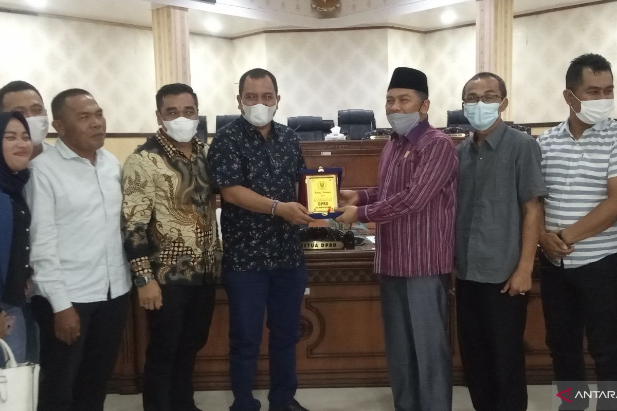 Ketua DPRD Agam ucapkan terima kasih ke Pemkab Madina bantu korban kecelakaan