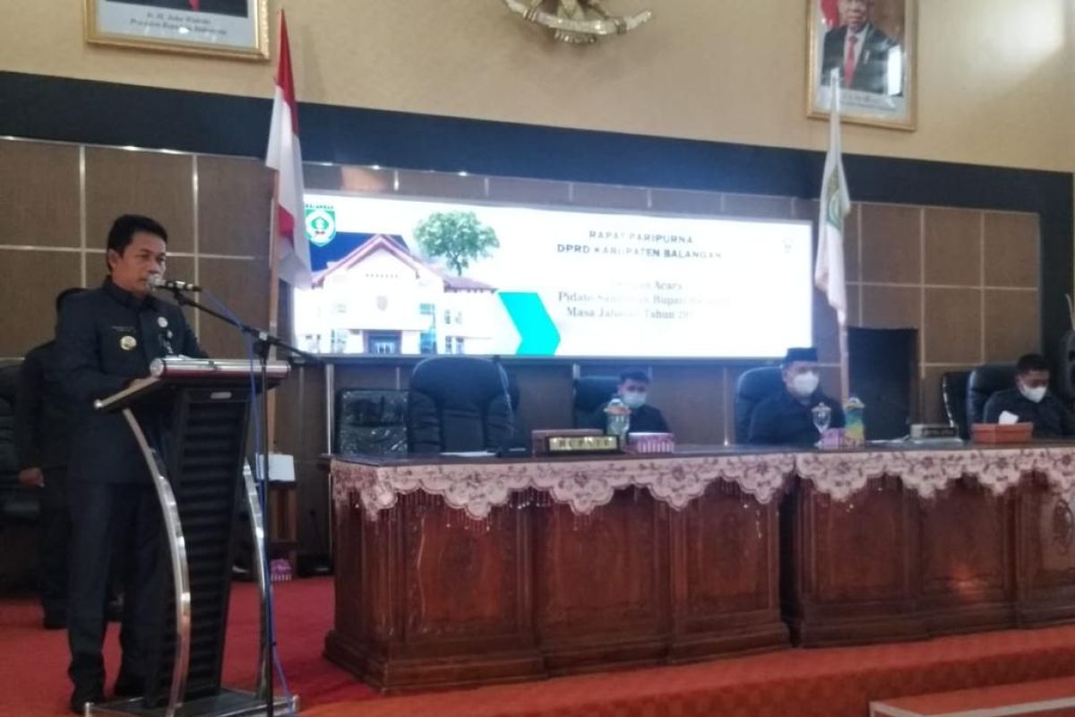 Bupati Balangan sampaikan pidato pertama pada sidang paripurna DPRD