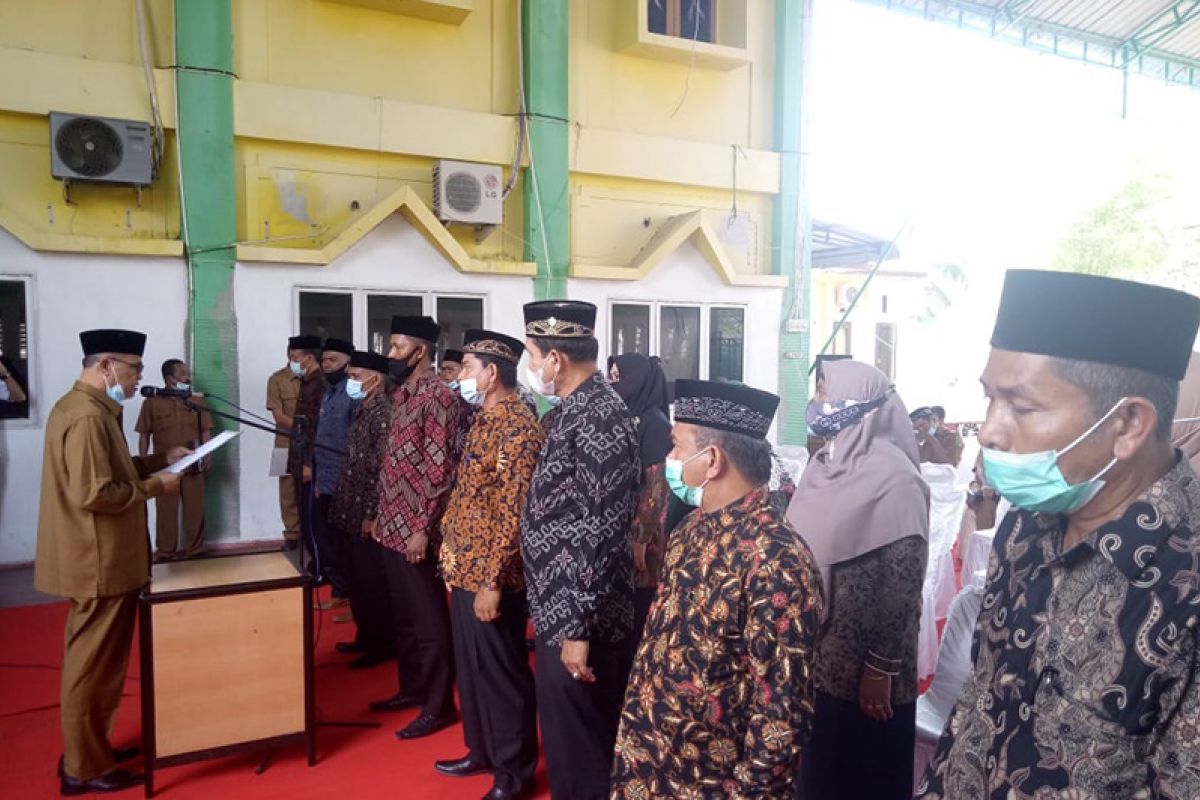 Belasan kepala madrasah di Aceh Timur diganti