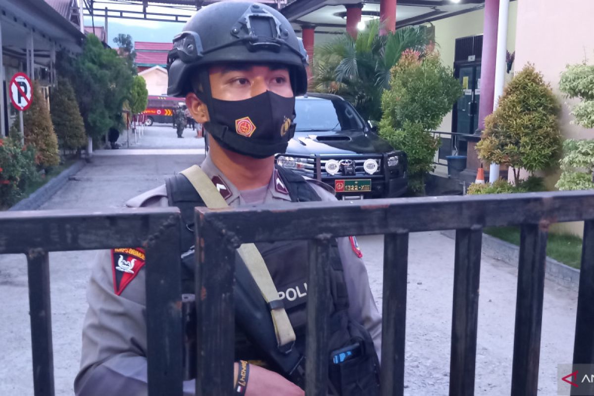 Kontak tembak polisi/TNI - MIT Poso kembali terjadi, satu polisi tewas