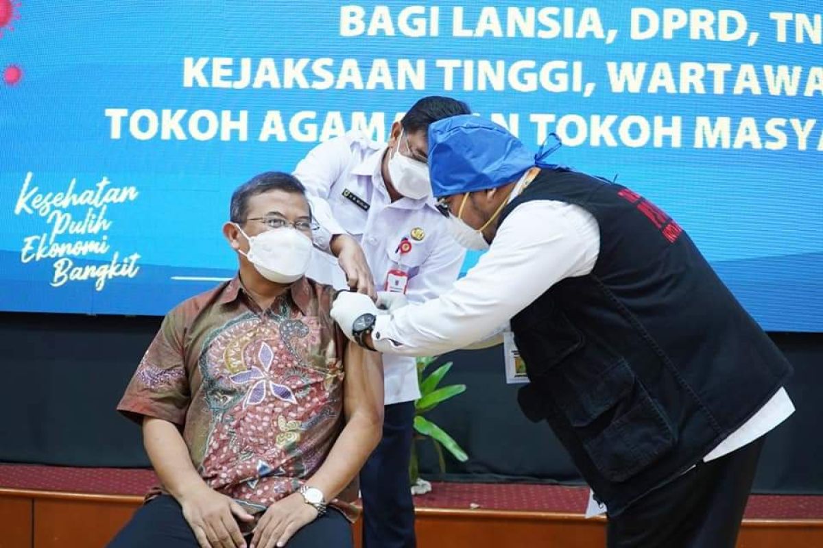 Rektor ULM: Vaksinasi menjadi harapan dibuka perkuliahan tatap muka