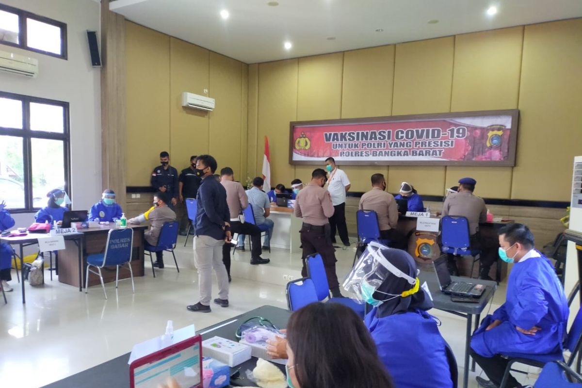 Dinas Kesehatan Bangka Barat layani vaksinasi COVID-19 di empat lokasi