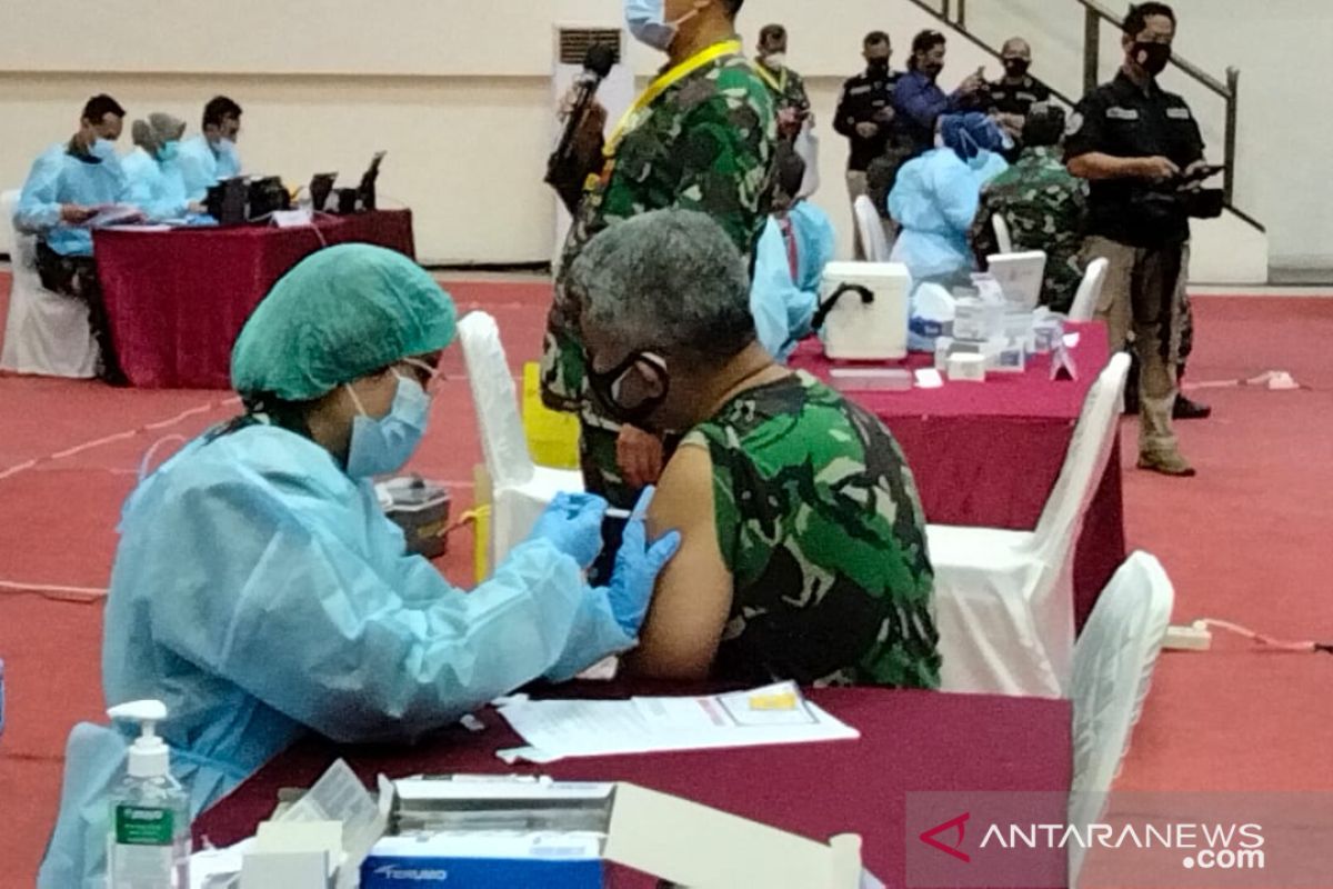 Mass vaccinations conducted of thousands of TNI soldiers