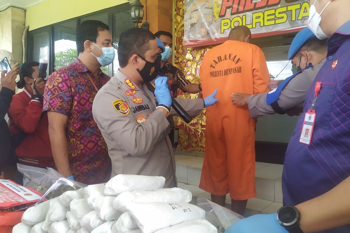 Residivis terancam 20 tahun penjara karena edarkan belasan paket sabu