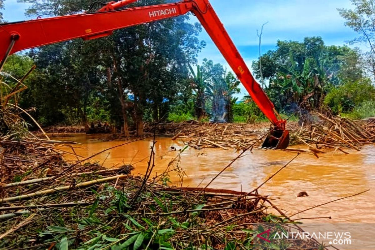 Dua bulan pascabanjir, Sungai Barabai masih keruh, ini penyebabnya