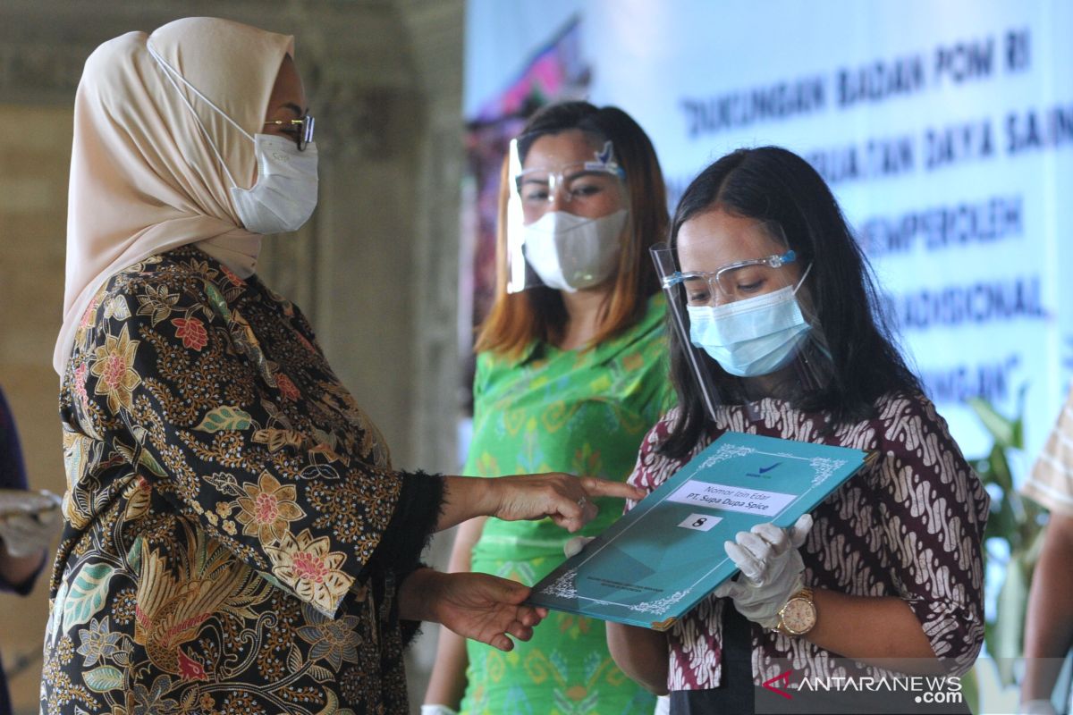 Badan POM berikan NIE dan sertifikat ke pelaku UMKM di Bali