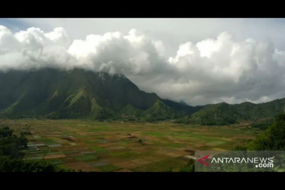 Ada permadani "Aladin" di kaki Gunung Rinjani