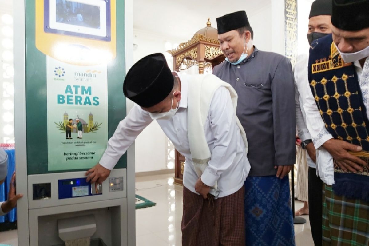 BSI-Pemkot Palu luncurkan ATM beras  untuk warga kurang mampu di Palu