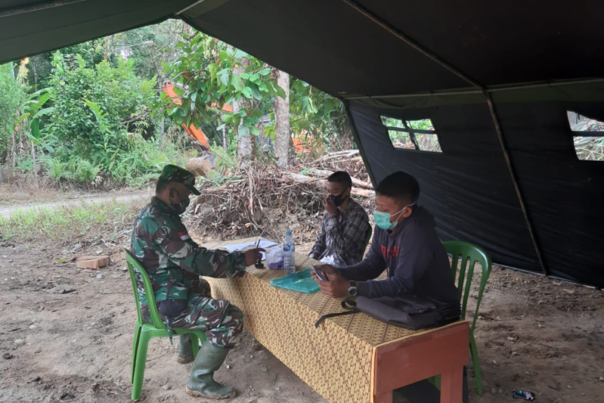 Satgas TMMD Kodim 1206/PSB memotivasikan pemuda masuk TNI