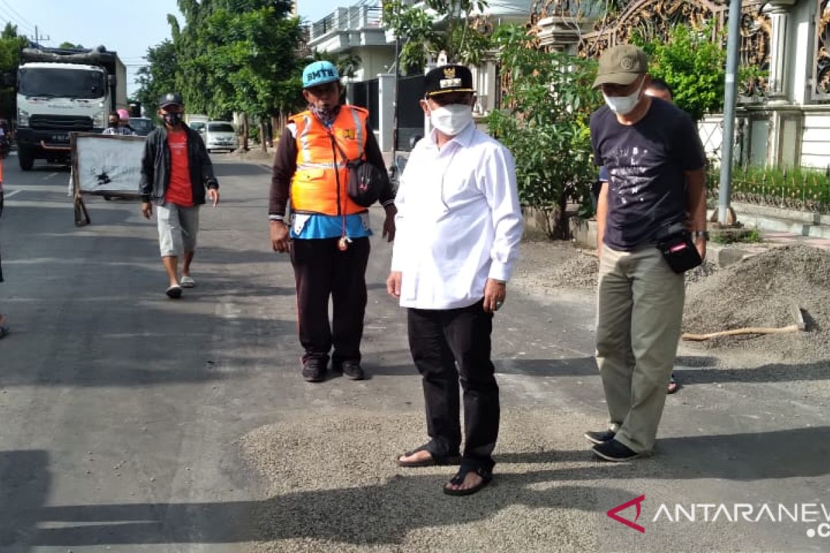 Bupati Situbondo respons cepat keluhan warga soal jalan berlubang