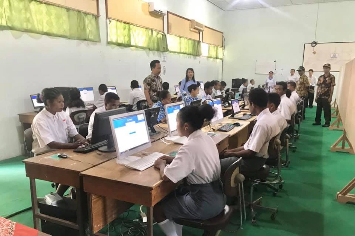 Papua provincial govt urged to allocate endowment fund for education