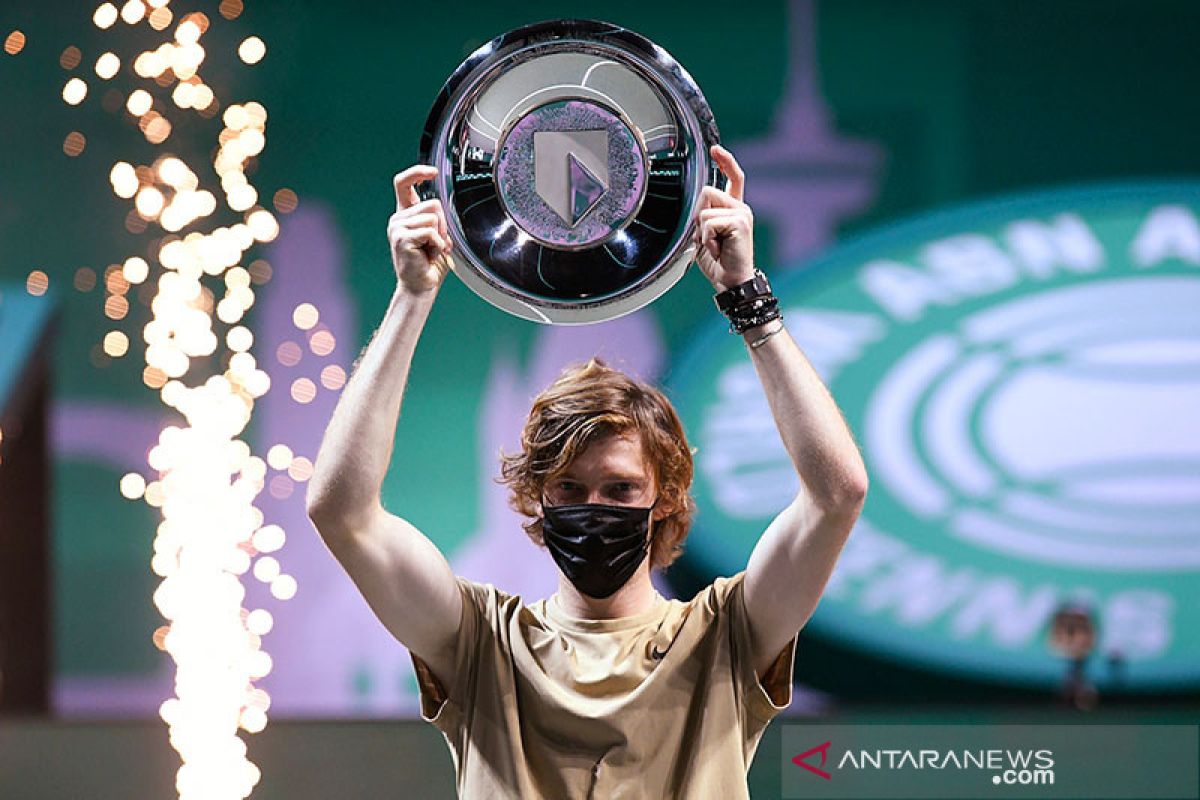 Rublev catatkan gelar ATP 500 keempat di Rotterdam Open