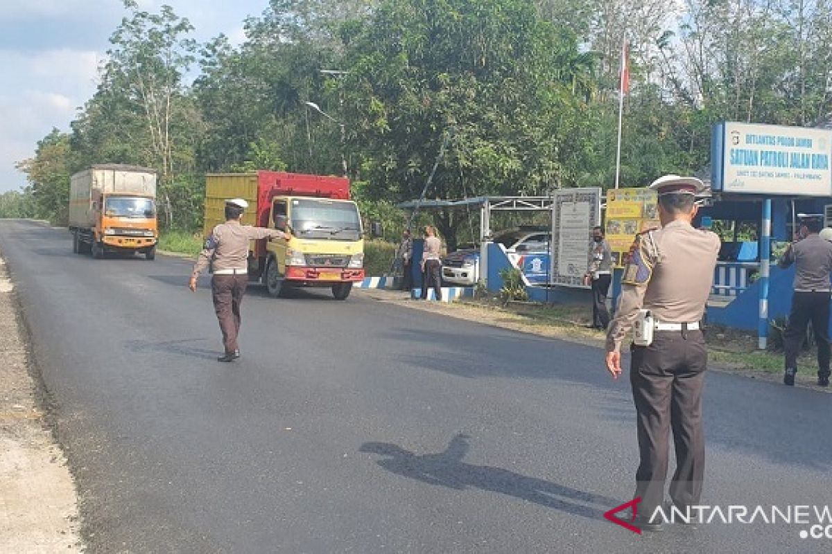 Polda Jambi selidiki kasus truk bermuatan  BBM ilegal