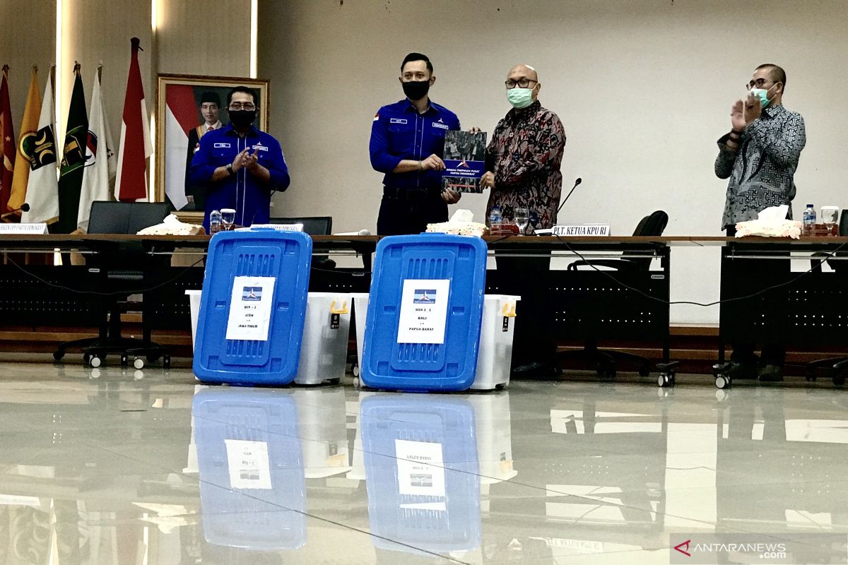 KPU prihatin kemelut di Partai Demokrat, pastikan AHY masih ketua umum