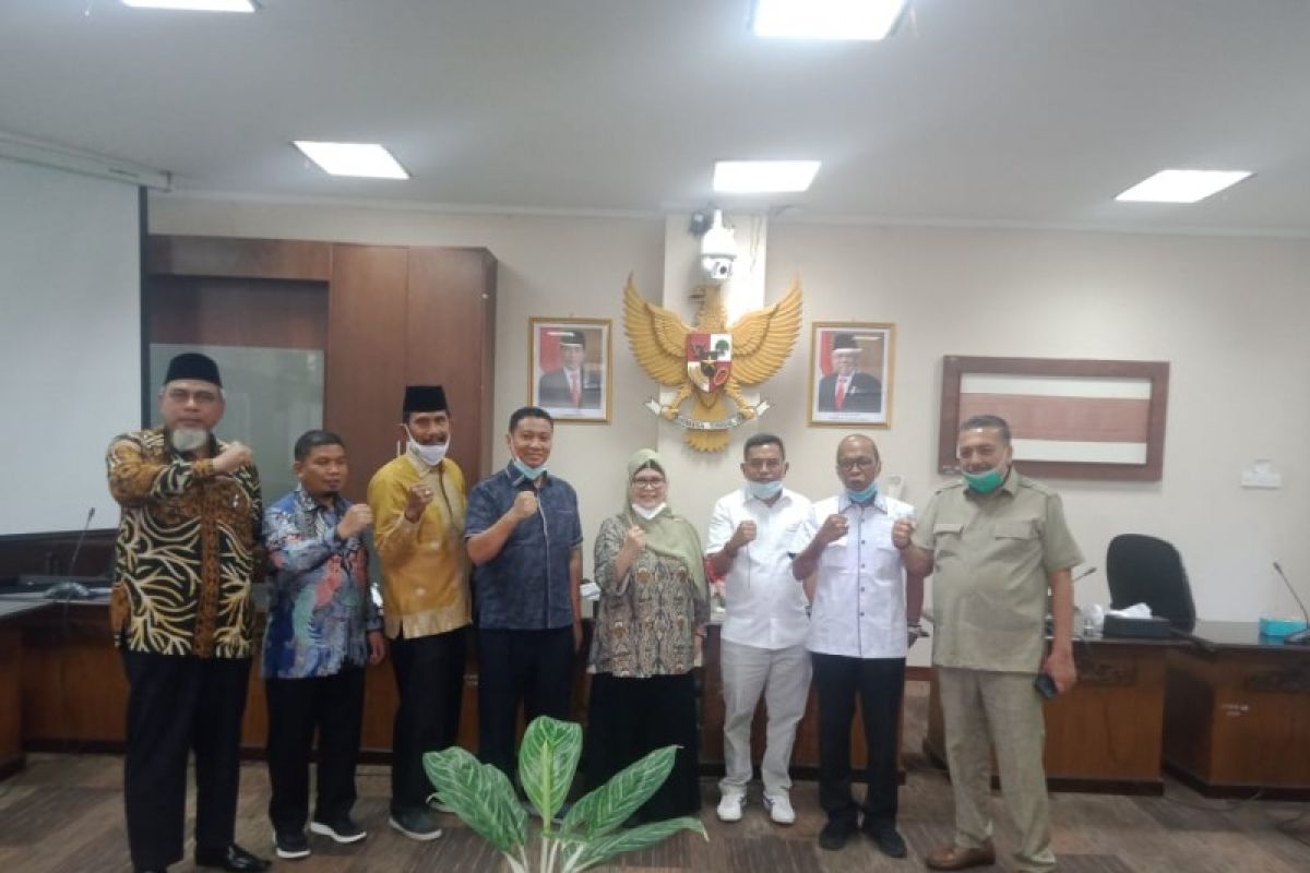 DPRD Riau belajar pembuatan Perda AKB hadapi COVID-19 ke DPRD Sumbar