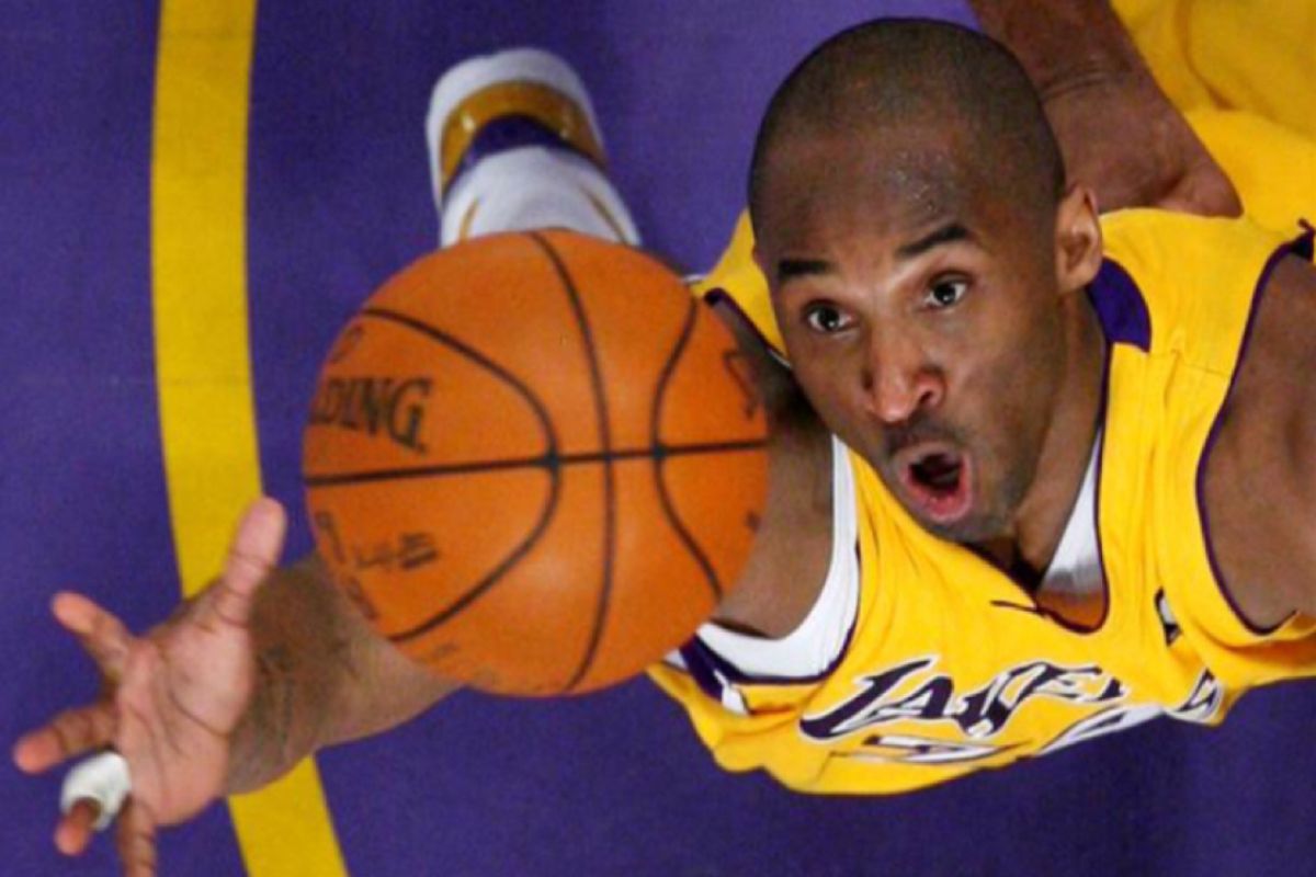 Kartu basket rookie langka Kobe Bryant terjual Rp25 miliar