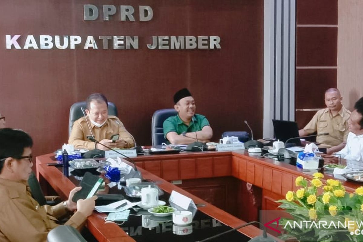 Pembahasan APBD Jember 2021 ditargetkan rampung paling lambat akhir Maret