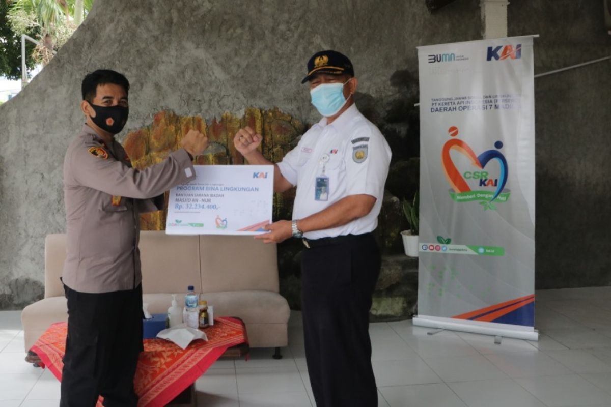 Daop Madiun salurkan dana bantuan renovasi masjid Polsek Manguharjo