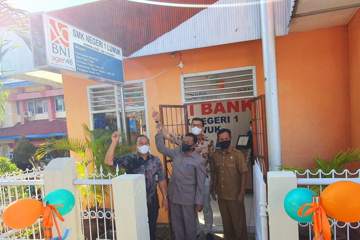 BNI Manado hadirkan mini bank berbasis Agen46 di SMK