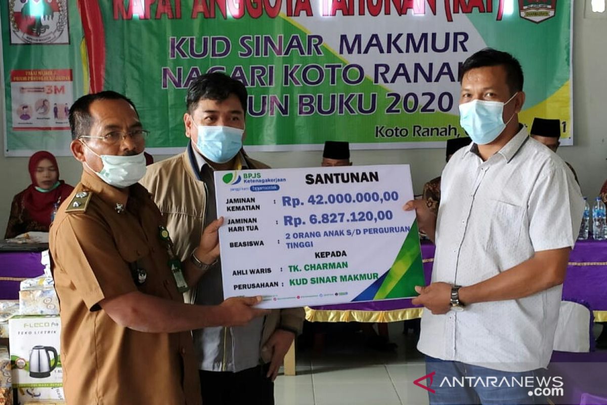 BPJAMSOSTEK serahkan santunan kematian kepada anggota Koperasi