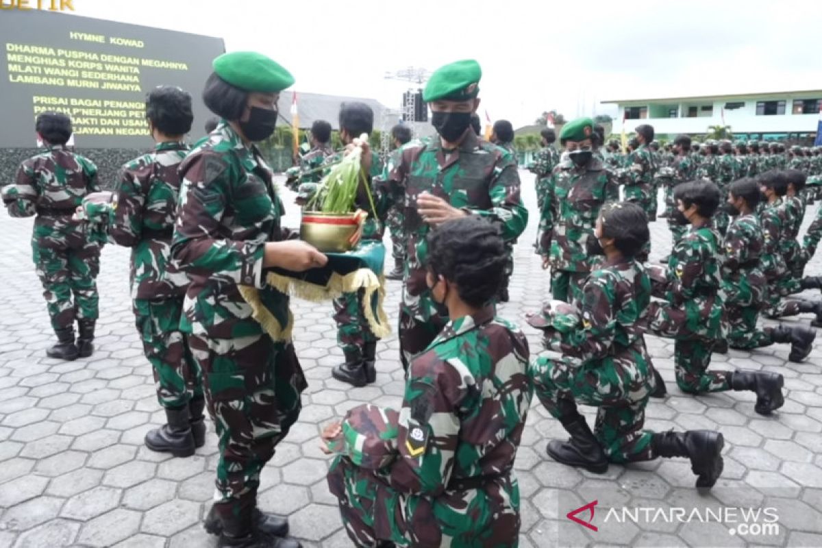 TNI AD mengukuhkan 221 anggota Kowad Prasis Dikmaba