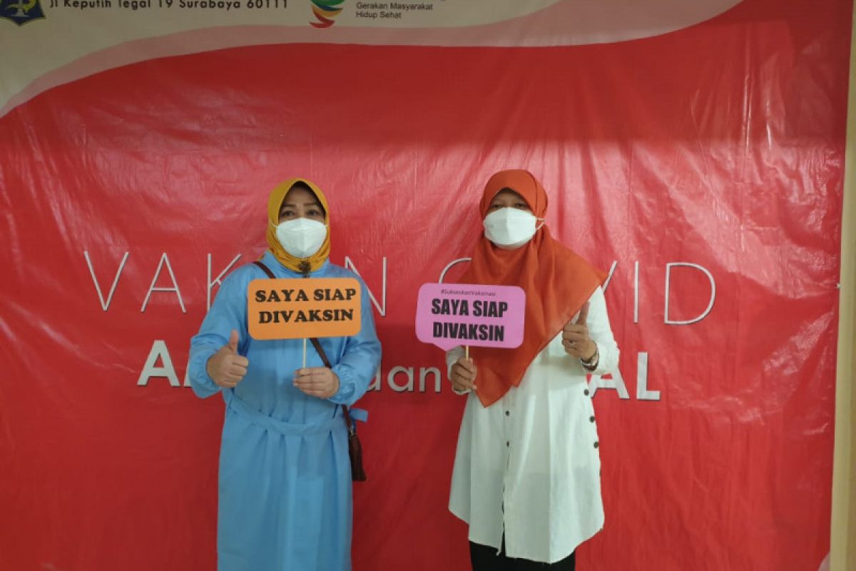 Vaksinasi COVID-19 di Kota Surabaya layak jadi percontohan