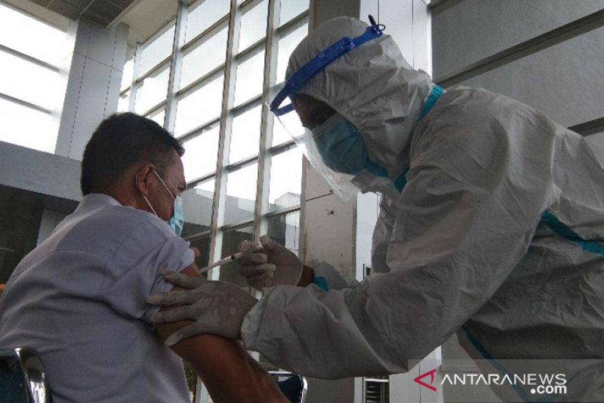 Vaksinasi tenaga kesehatan di Sulawesi Tenggara capai 99,35 persen