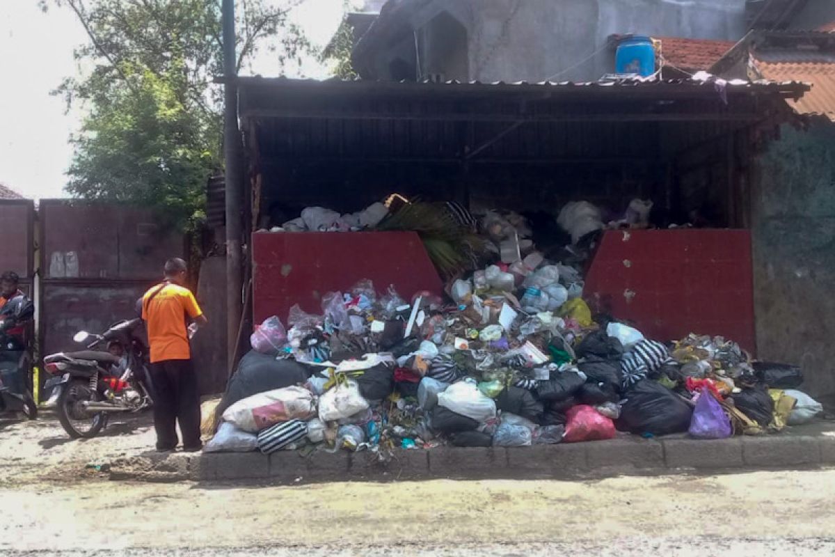 Menumpuk di depo, Yogyakarta tambah frekuensi pengambilan sampah
