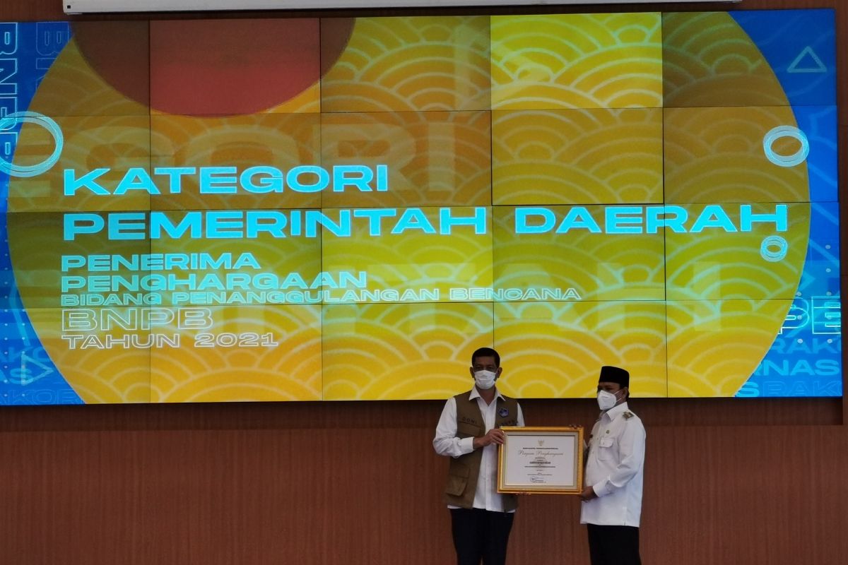 Terima Penghargaan Dari BNPB, Begini Kata Bupati Aceh Besar - ANTARA ...