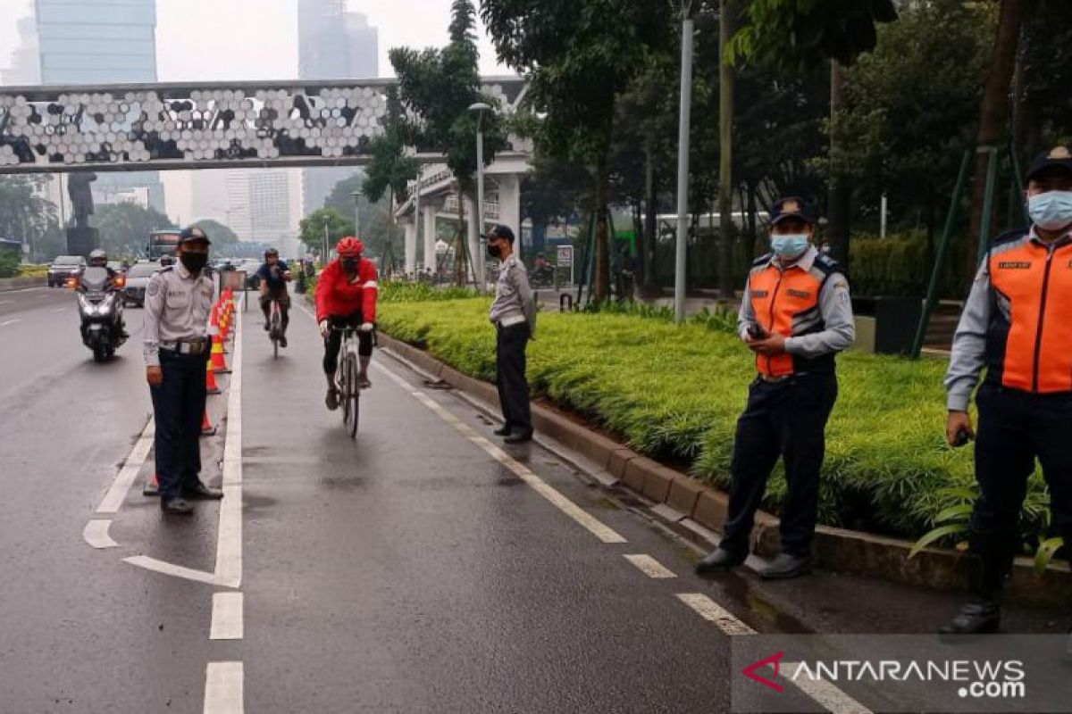 Sudinhub Jaksel tempatkan petugas di jalur sepeda