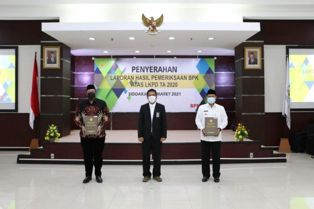 BPK Jatim serahkan LHP pertama kepada Pemkot Madiun