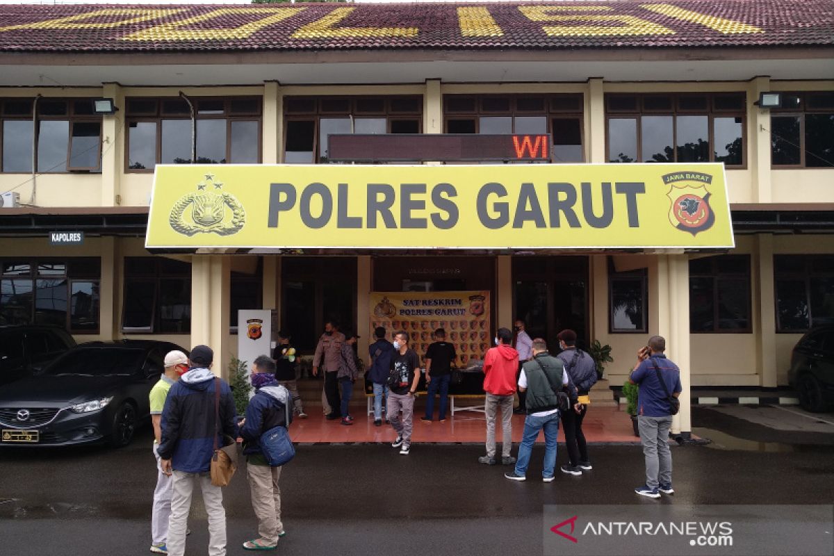Polres Garut tangkap oknum ormas diduga lecehkan TNI dan Polri