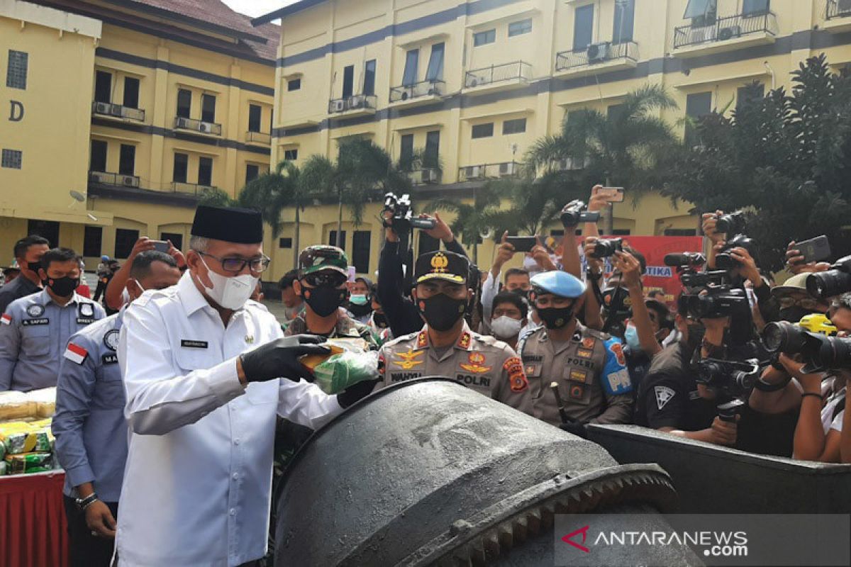 Aceh police destroy 404.9 kg of seized drugs