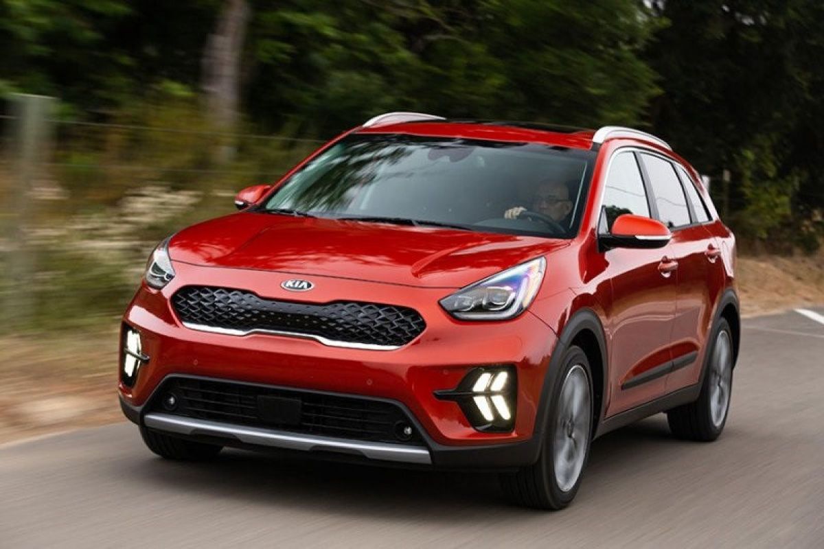 Kia umumkan harga kendaraan crossover Niro PHEV dan Hybrid 2021