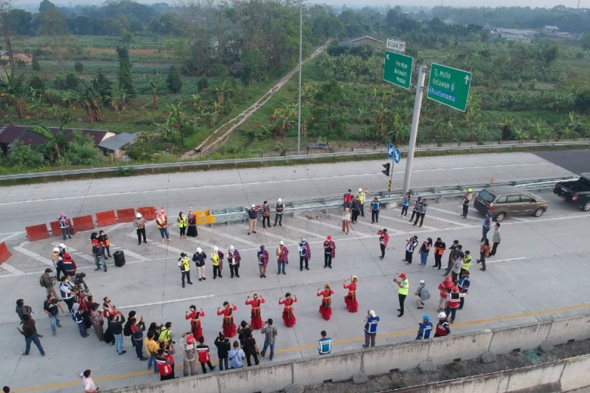 Jasa Marga prediksi 6.000 kendaraan masuk Gerbang Tol Tanjung Mulia per hari