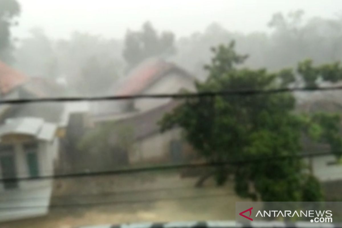 Flood, whirlwind hit Pamekasan, Madura