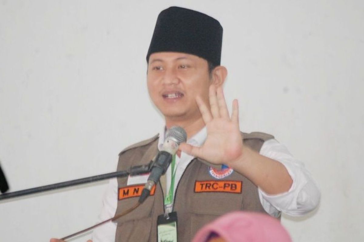 Trenggalek district head voices disapproval to gold exploitation plan