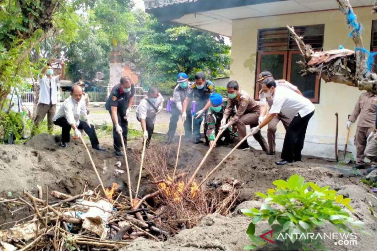 Penyelundupan daging Celeng digagalkan Karantina Pertanian Denpasar