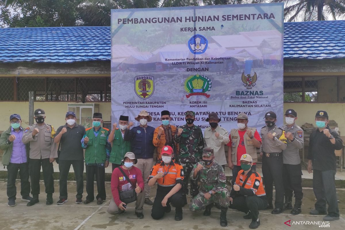 LLDIKTI kolaborasi dengan Baznas dan TNI bangun Huntara di HST