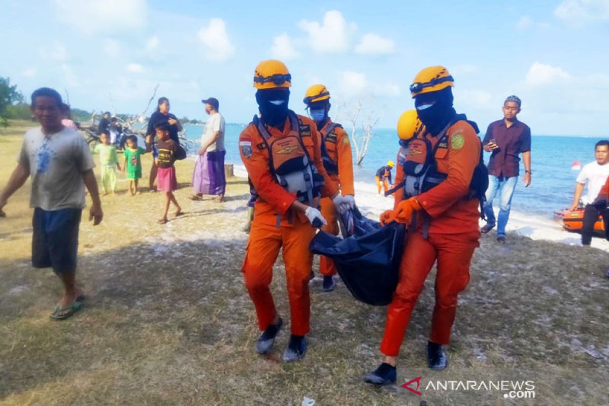 Tim SAR temukan warga tenggelam di pantai