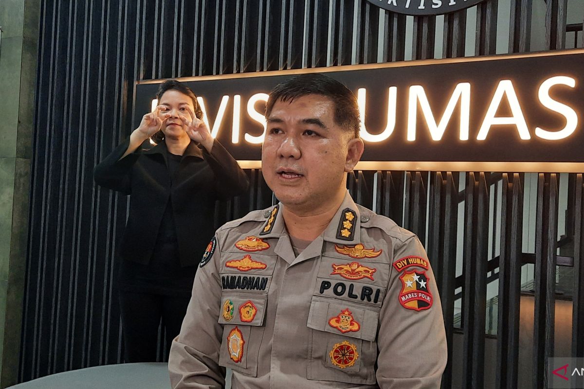 Densus 88 Polri tangkap tiga perempuan terduga teroris di Makassar