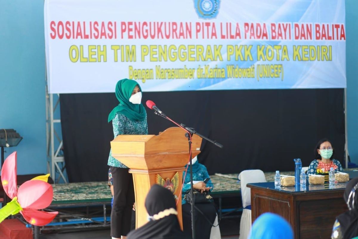 PKK Kota Kediri tekankan pentingnya Pita Lila pada bayi