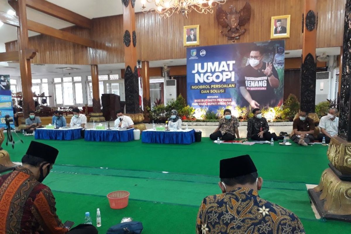 Bupati Kediri terima keluhan warga di 